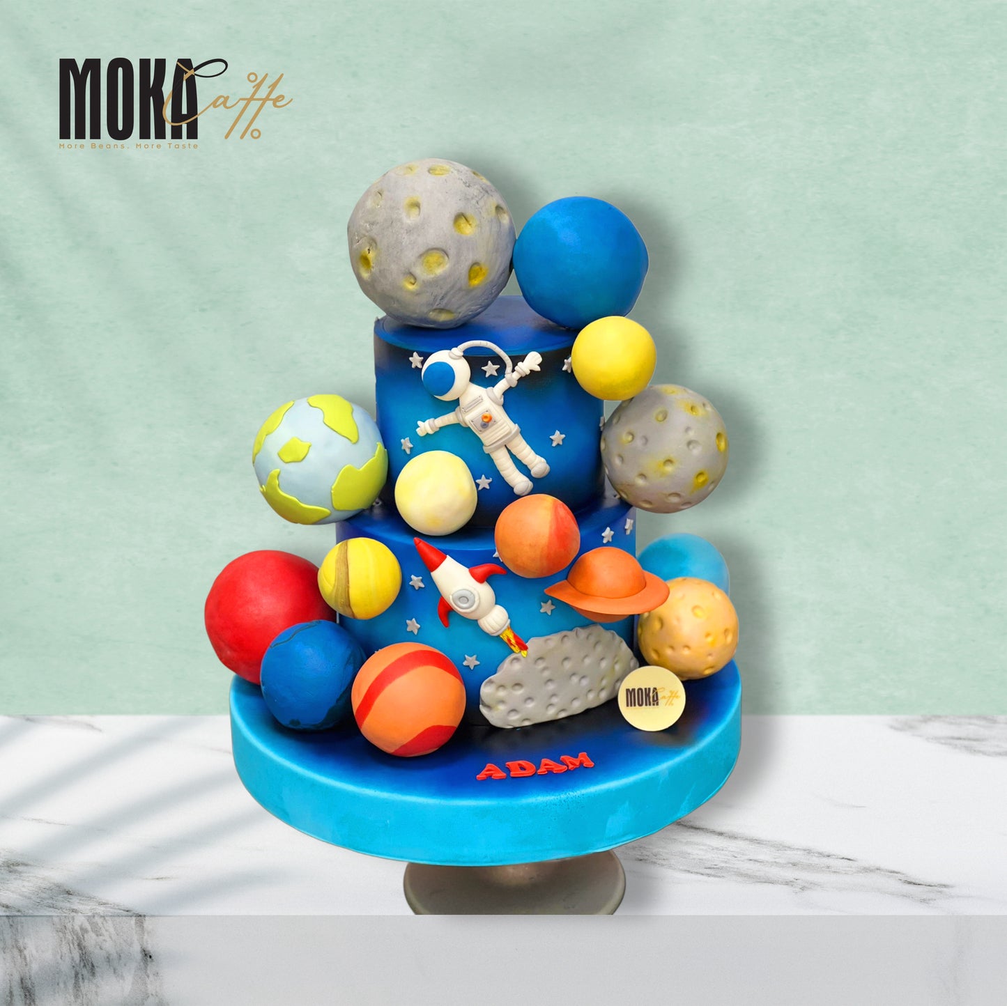 تصميم كعكة رائد الفضاء