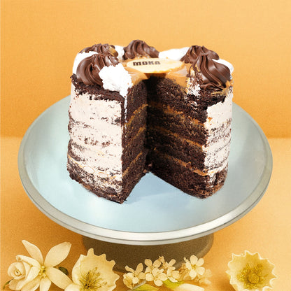 Classic Vanilla Chocolate Cake 🍦