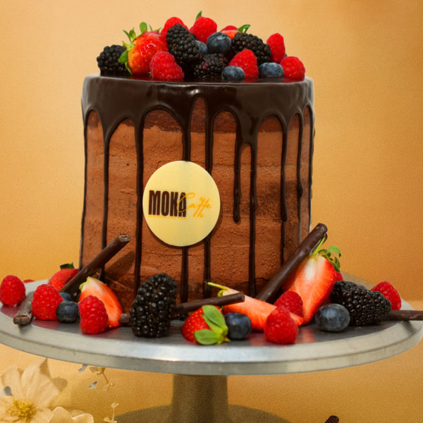 Chocolate Berry Dream Cake 🍫