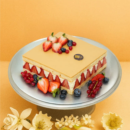 Strawberry Short Bliss Cake 🍓